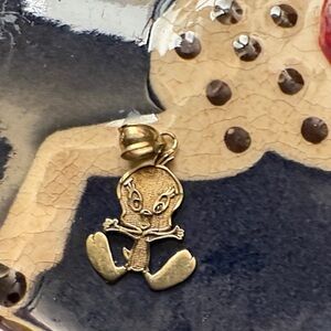 10k gold Tweety Pie Pendant